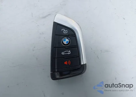 2024 BMW 3 Series 330I z USA, uszkodzony, nr VIN 3MW69FF00R8E09383